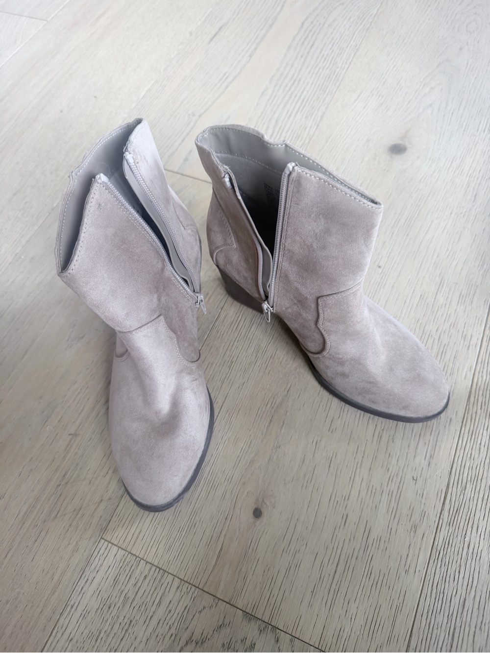 Women's Suede Mid-Calf Boots in Light Taupe